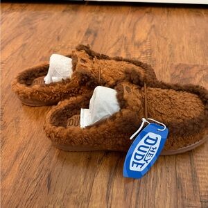Hey Dude Brown Furry Slip-On Slippers